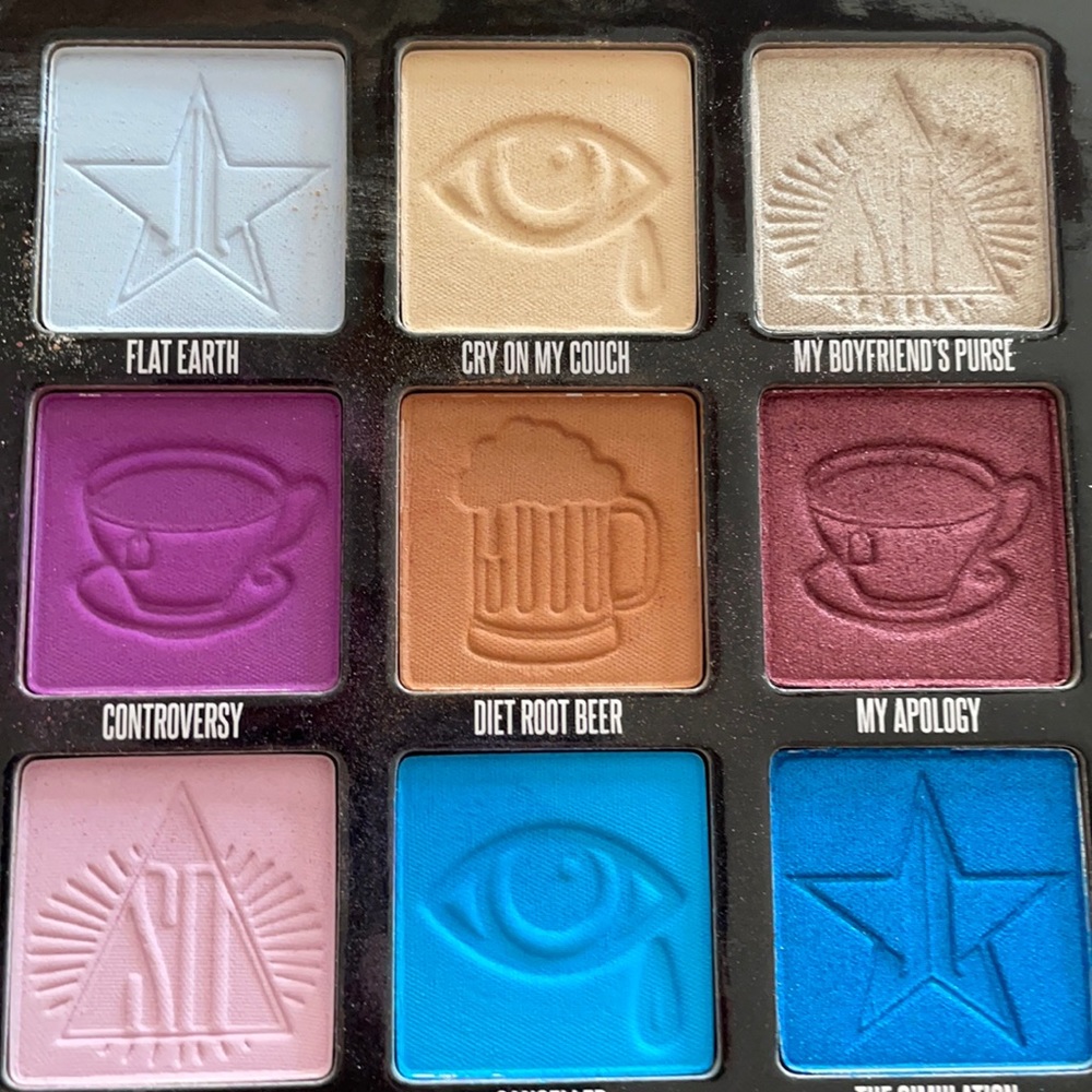 Eyeshadow palette